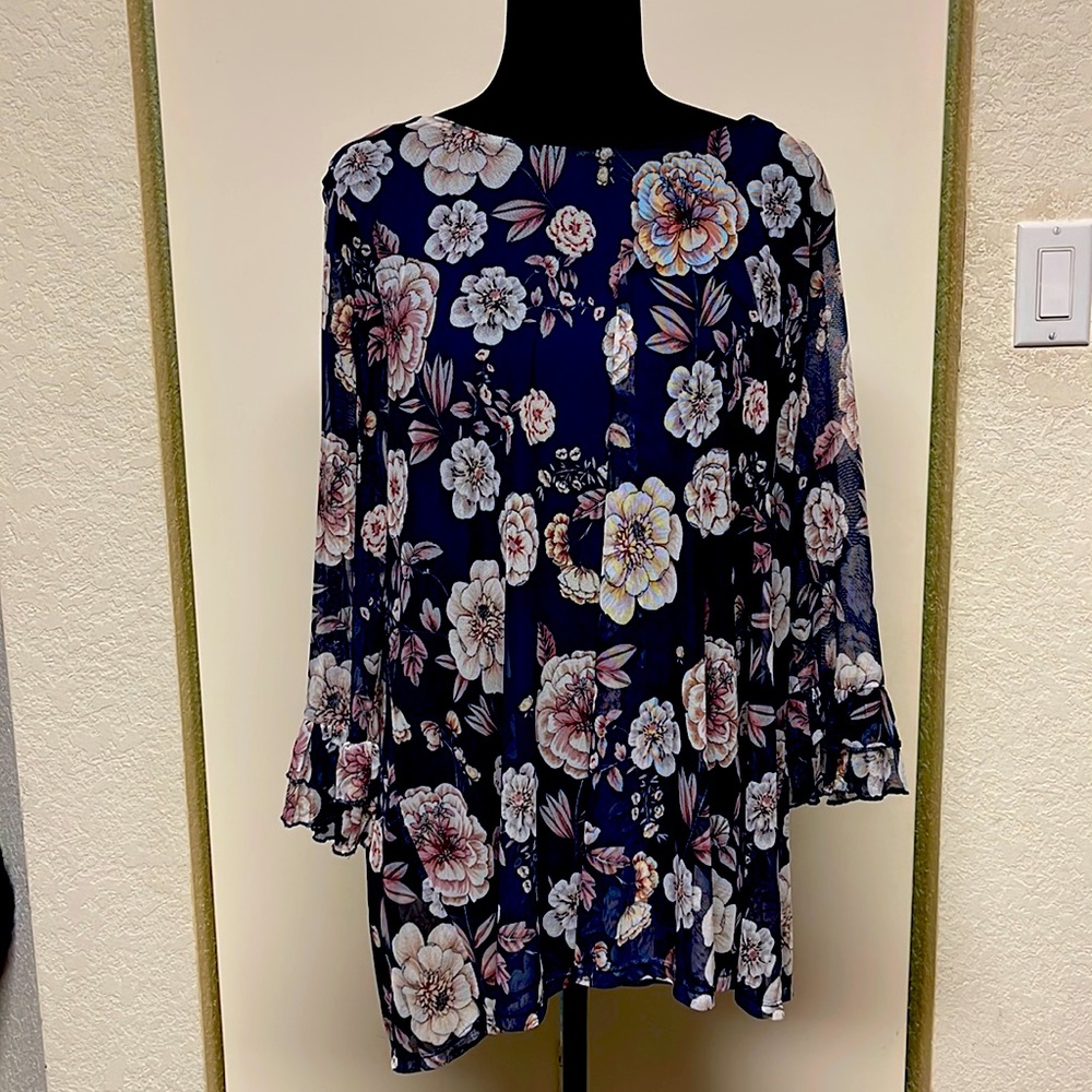 Papermoon Helga Ruffle Sleeve nwt blouse